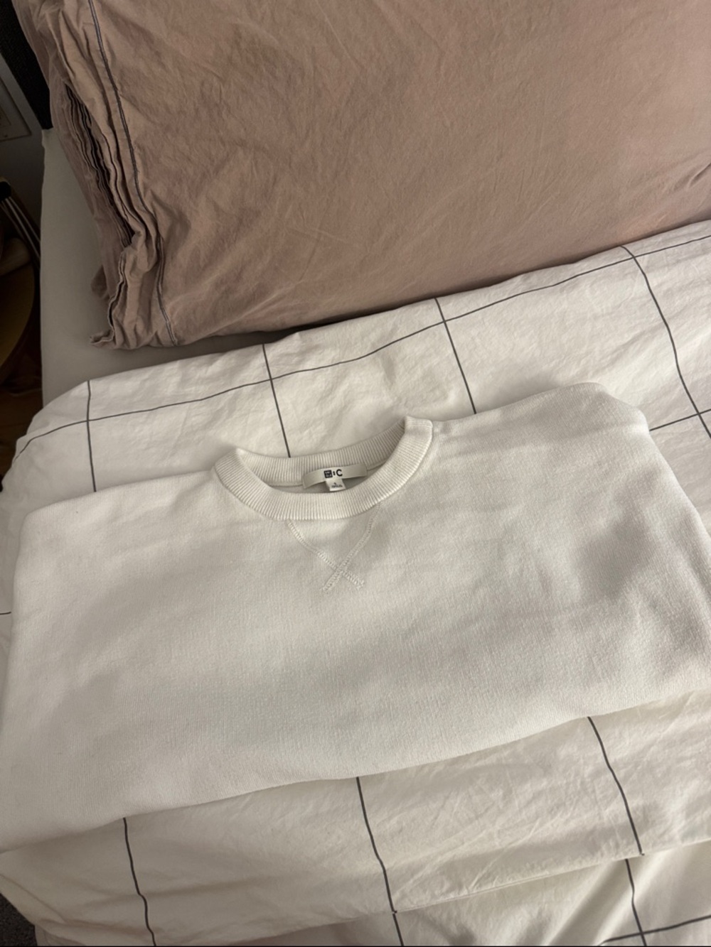 Minimal White Crewneck Sweatshirt